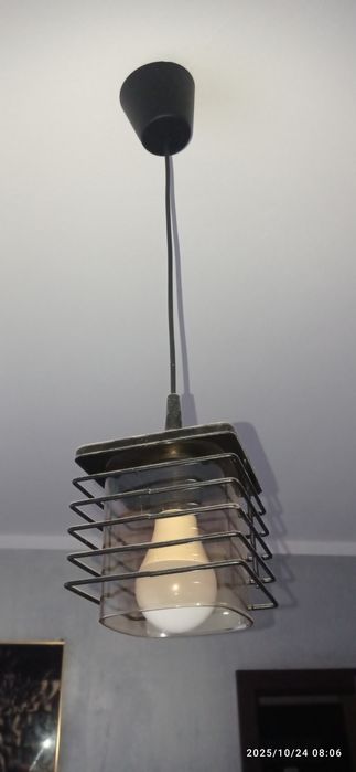 Lampa wisząca do pokoju lub kuchni