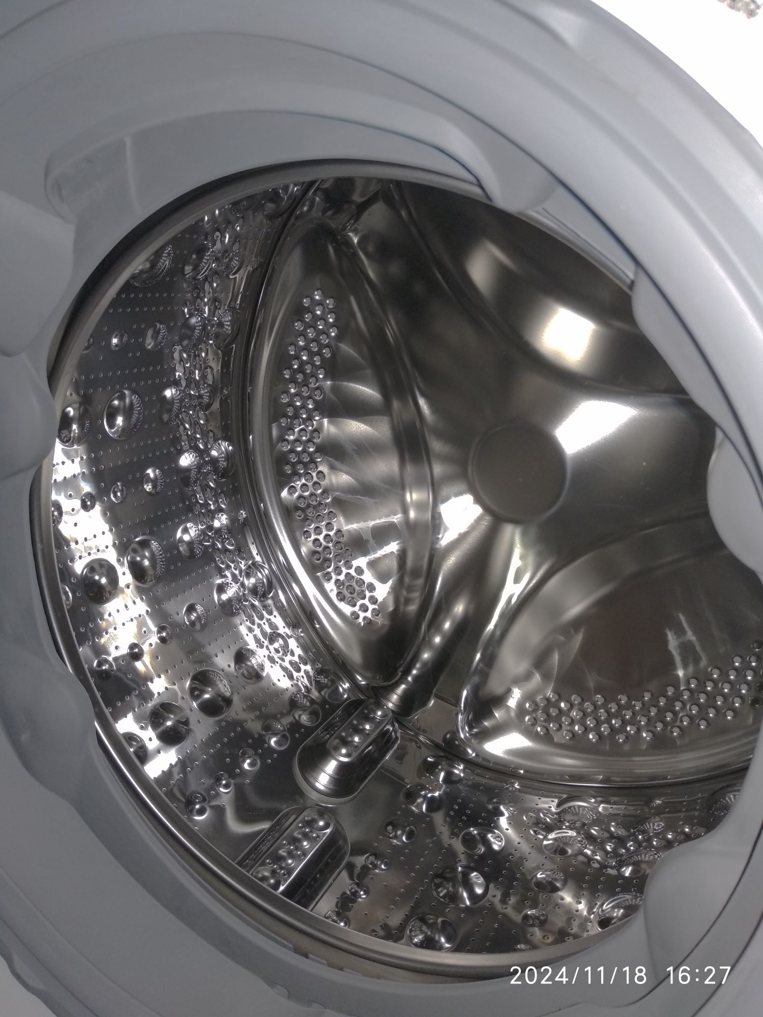 OUTLET Janki ul Wspólna 6 Pralko-suszarka LG F2DV5S8S2