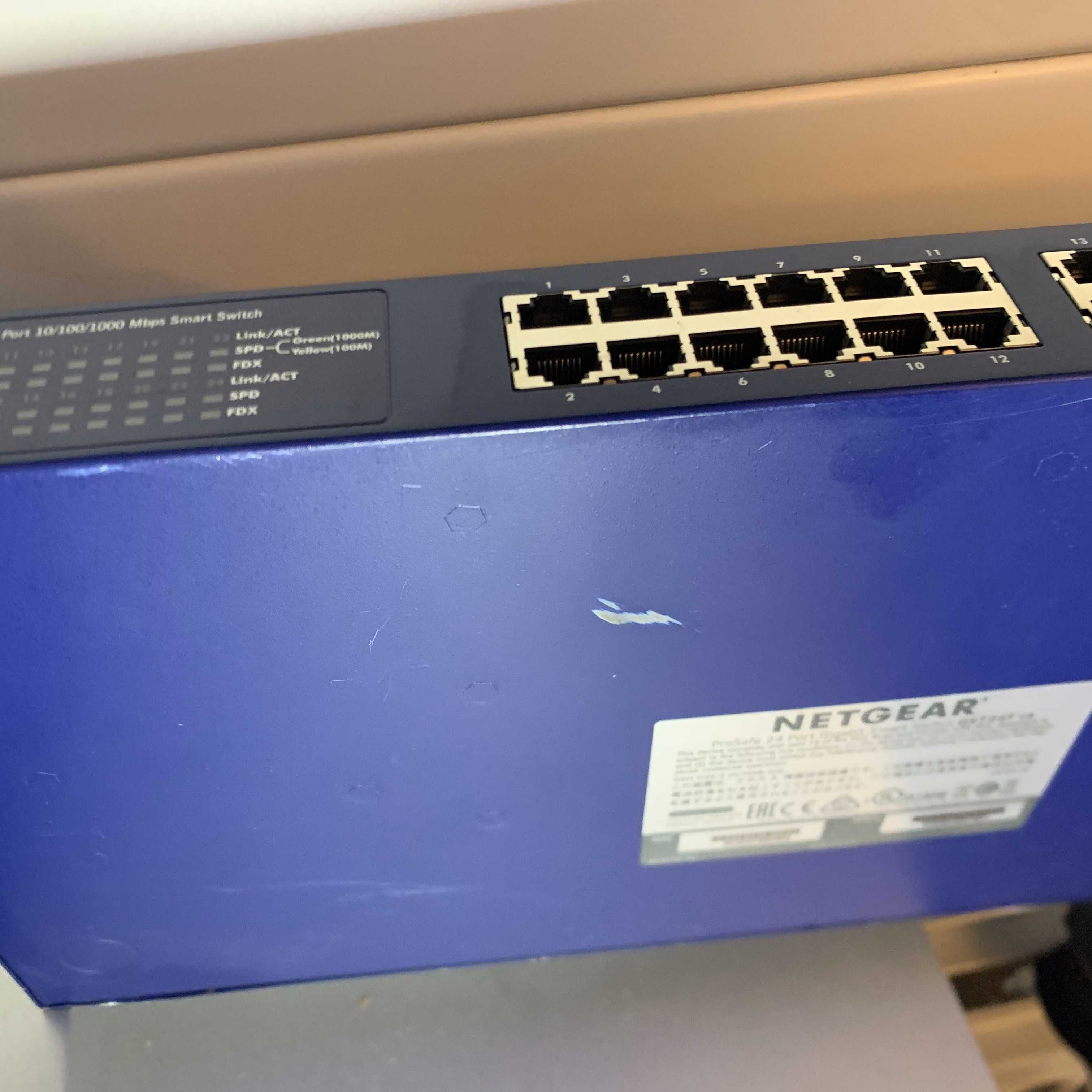 Netgear ProSafe 24 Port Gigabit Smart Switch GS724T