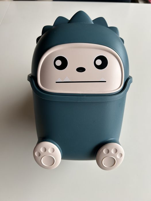 Kosz na śmieci z pokrywką jeż jeżyk (na biurko)