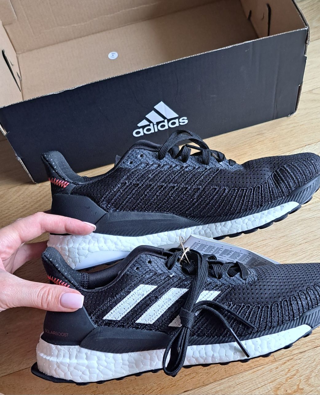 Nowe buty Adidas Solar Boost 19W