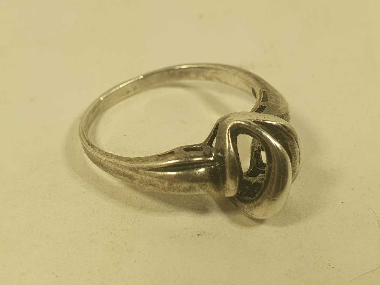 Продам кольцо кулон серебро 925* б/у