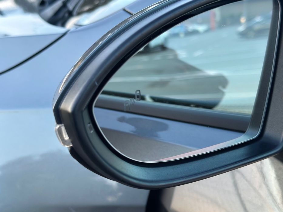 Продаю Volkswagen Golf 7.5 2021