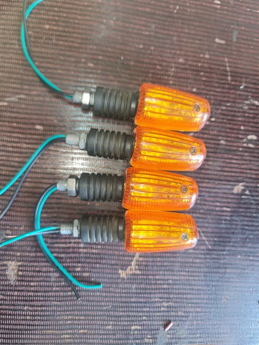 Продам поворотники на мотоцикл