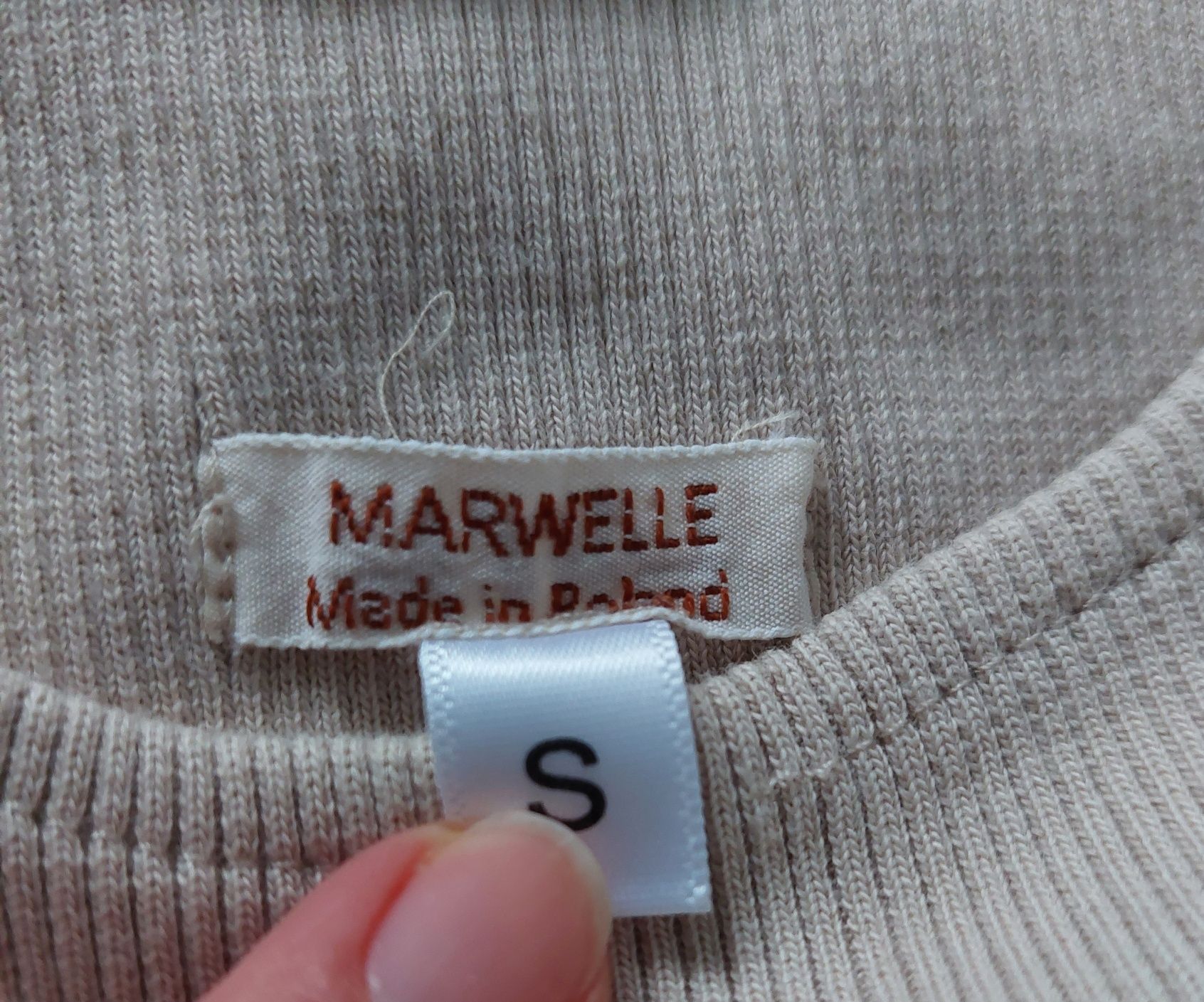 Kremowy top prążkowany Marwelle