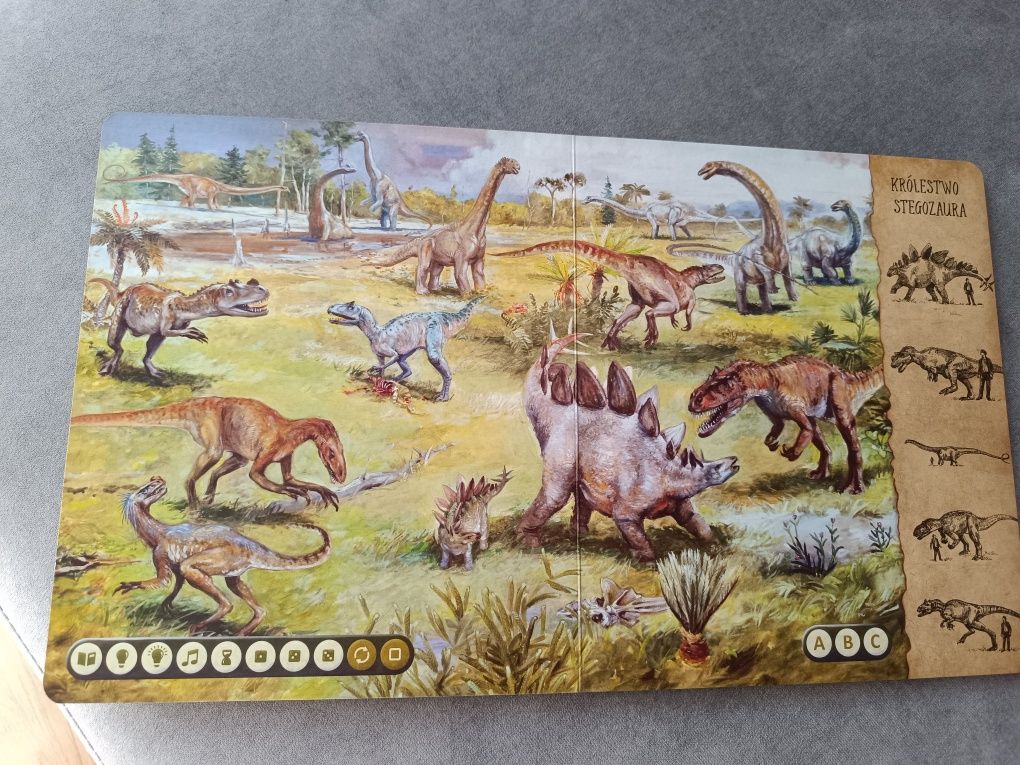 Nowa książka Albik "Dinozaury"