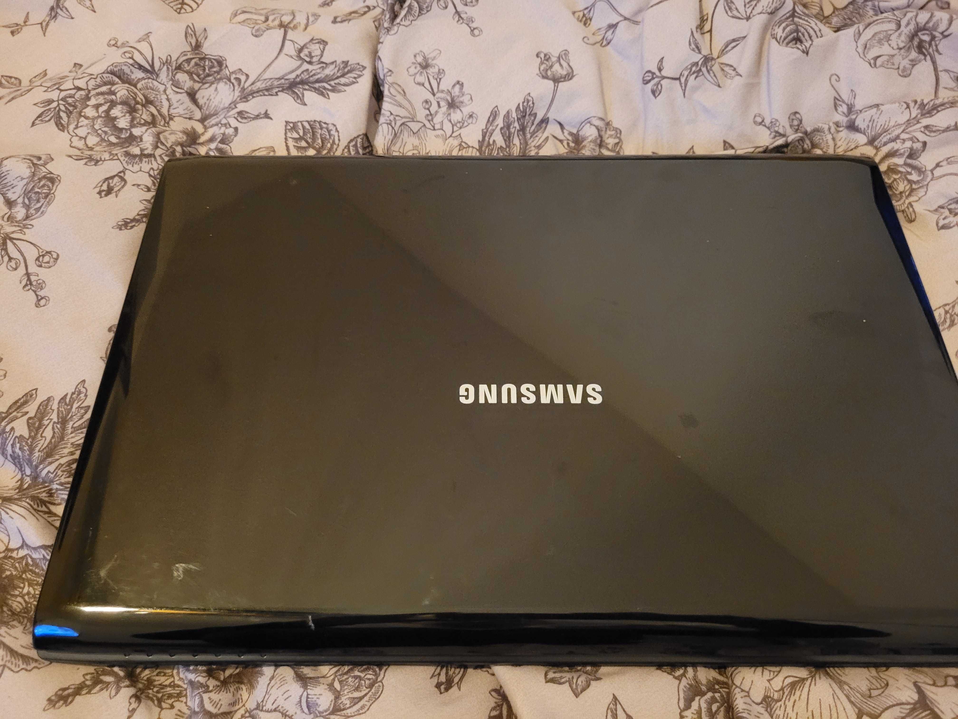 Laptop Samsung NP-R522 USZKODZONY