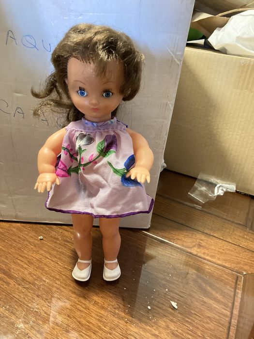 Boneca cabelo comprido “Bella “