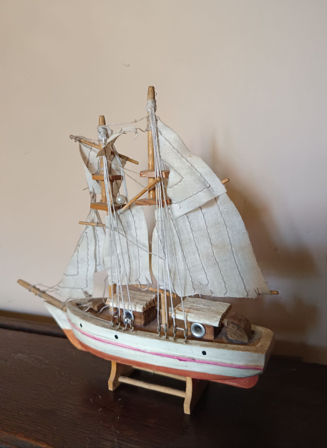 Drewniany model statku, prl