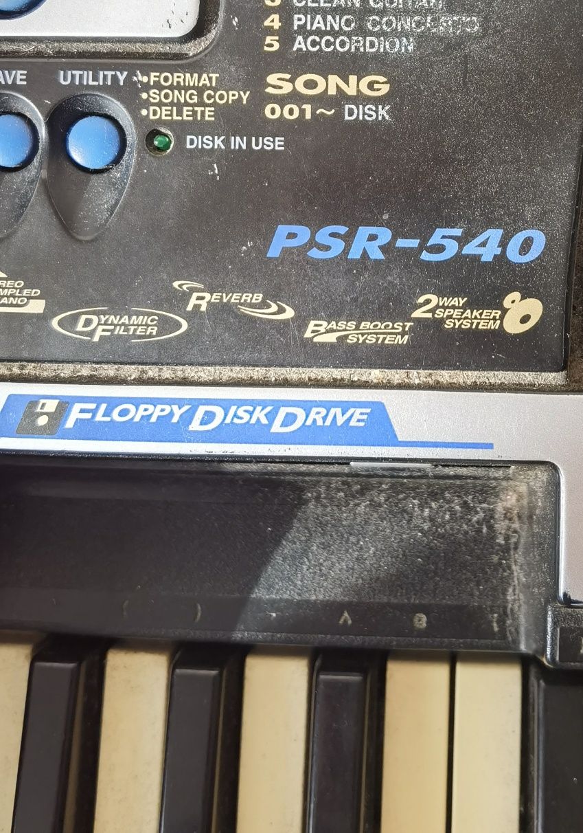 Синтезатор Yamaha psr 540