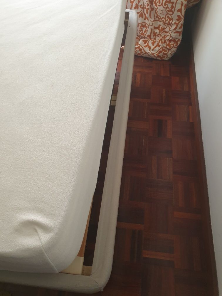 Vende cama casal