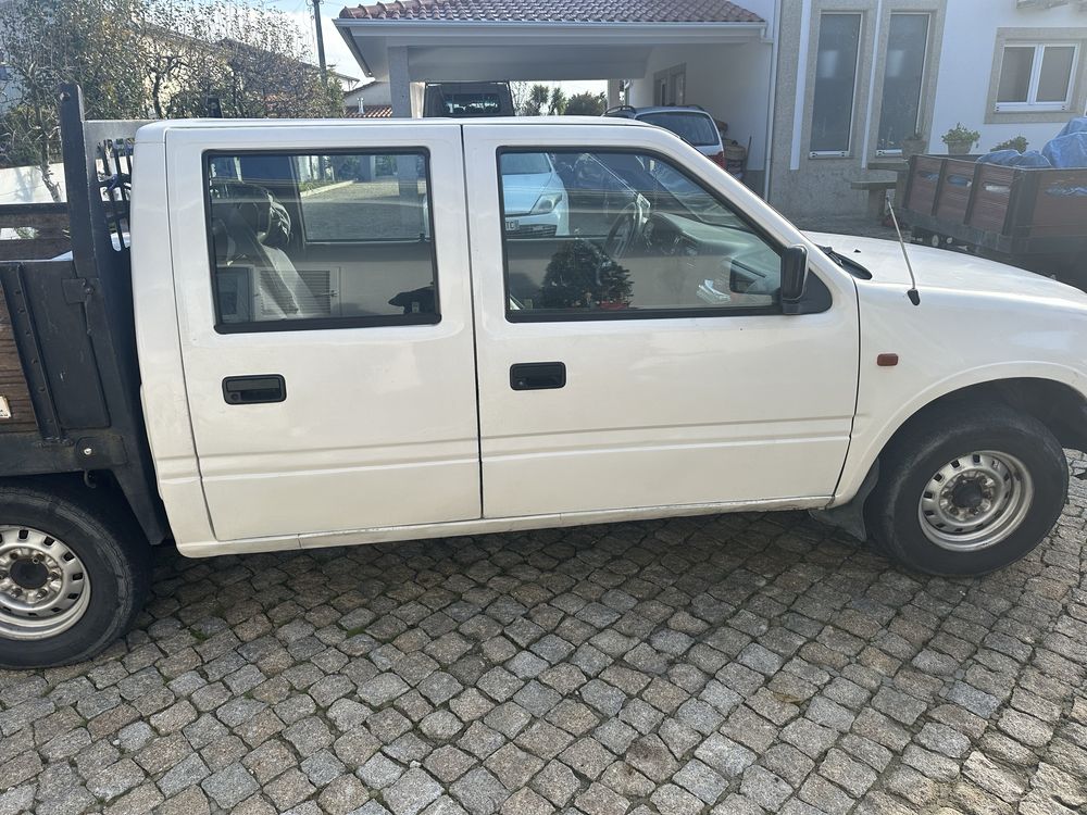 Vendo Opel Campo 4x2 Ano 2000