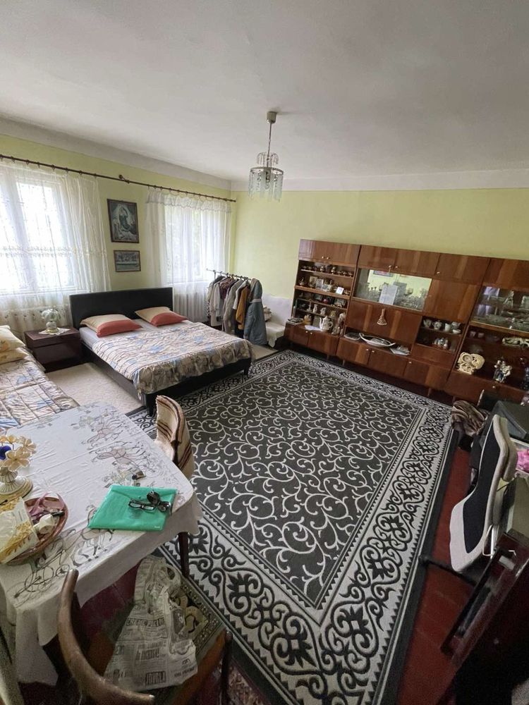 Продам великогабаритну квартиру р- н аеропорту