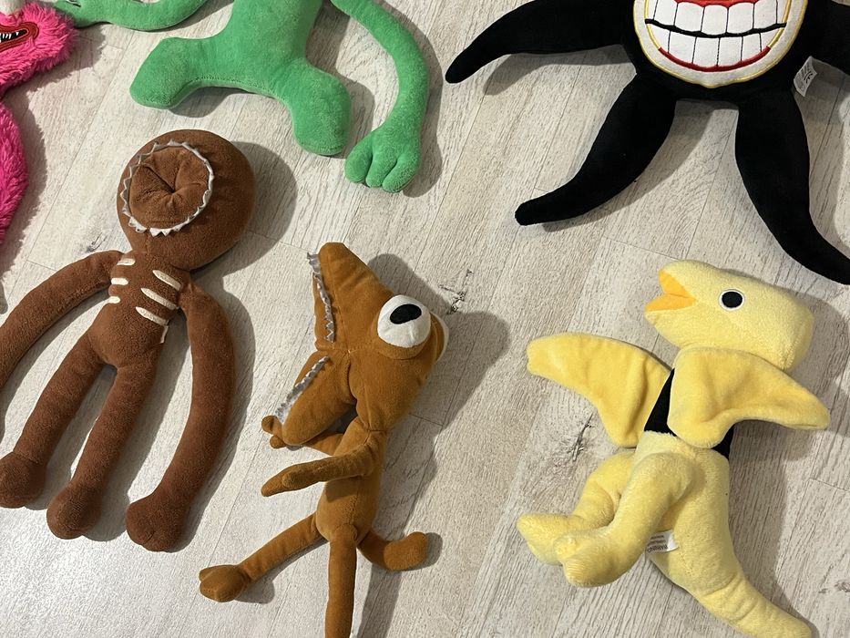 Набір іграшок Rainbow friends roblox персонаж іграшки