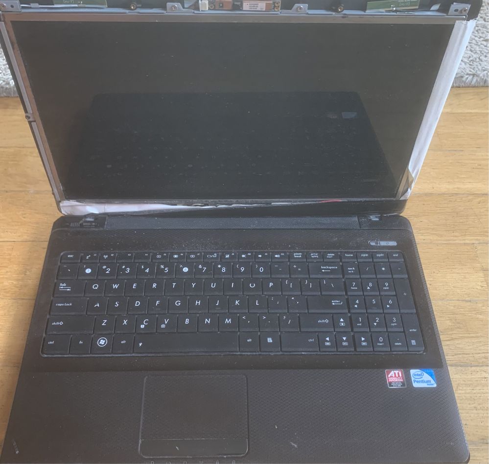 Laptop ASUS x52J