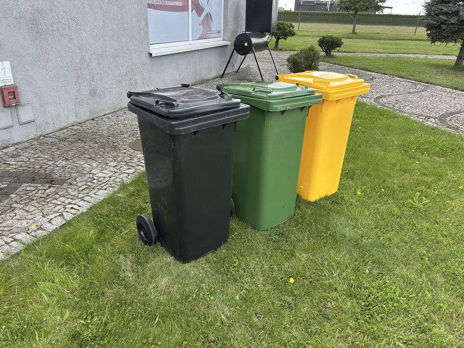 Pojemnik 120l plastikowy na śmieci śmietnik pcv zbiornik
