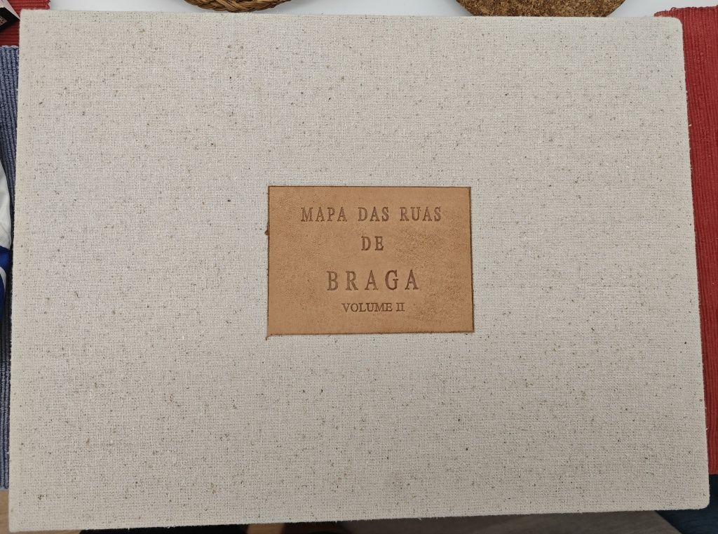 Vendo volumes de Mapas de Braga