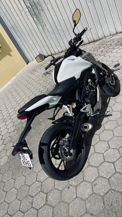 Honda CB125 R 2018
