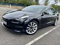 Tesla Model 3 Long Range Dual-Motor 18.500€ + IVA - Desde 308,36 €/mês