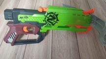 NERF zombie n-strike kusza (bez linki)