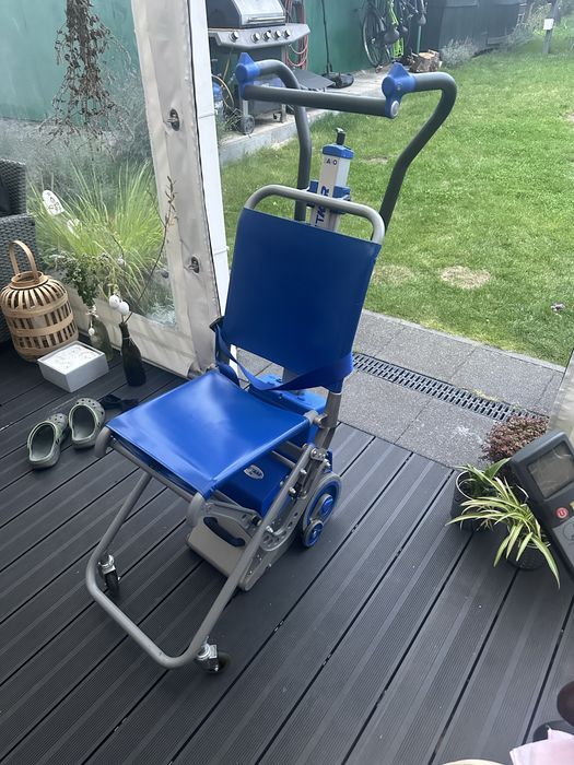 Schodołaz pomoc na schody robot schodowy