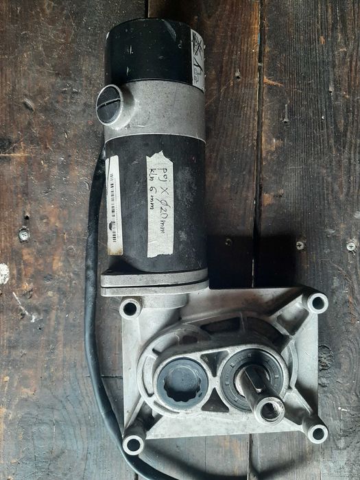 Silniki elektryczny 24V z przekładnią kątową, motoreduktor,wózek inwal