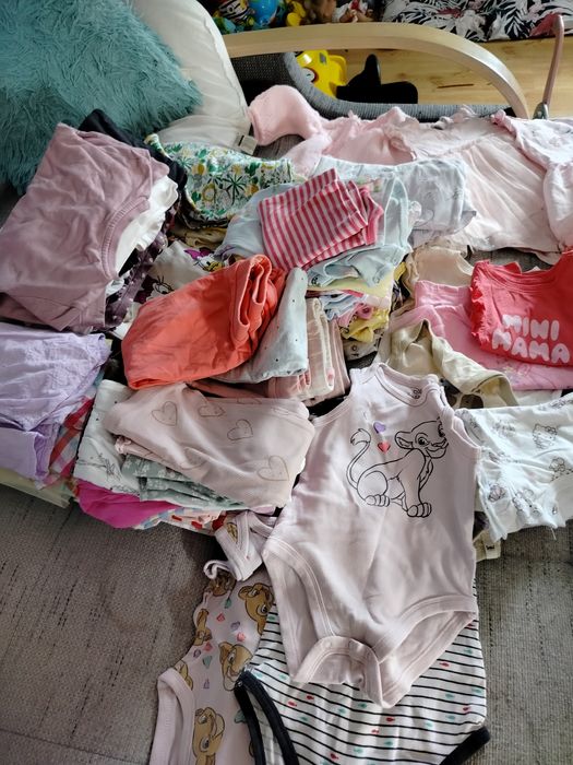 Sprzedam pakę ubrań