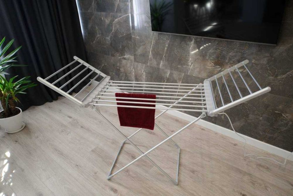 електросушарка з підігрівом для швидкого висушування одягу