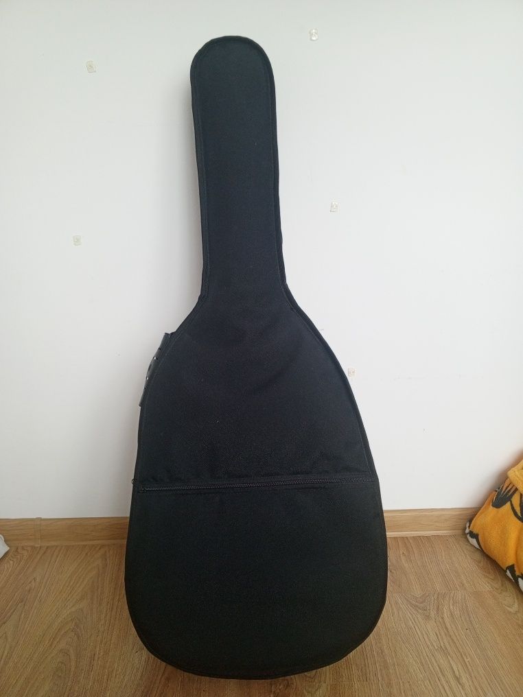 Sprzedam gitarę klasyczną