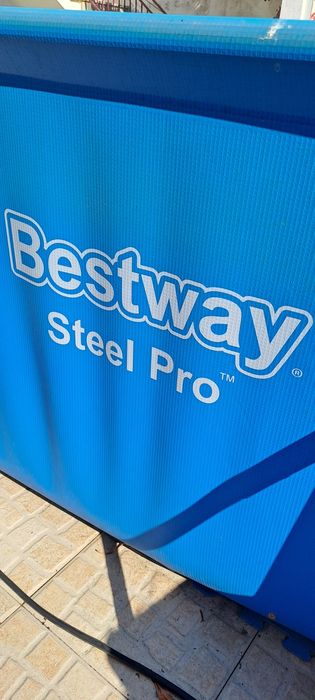 Piscina bestway e acessórios.