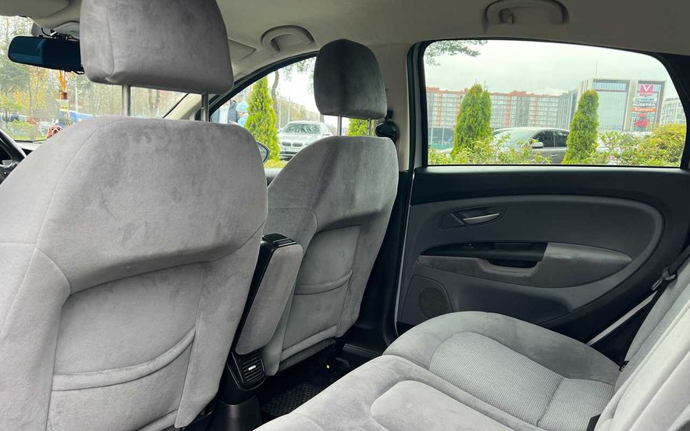 Fiat Linea 2009 рік