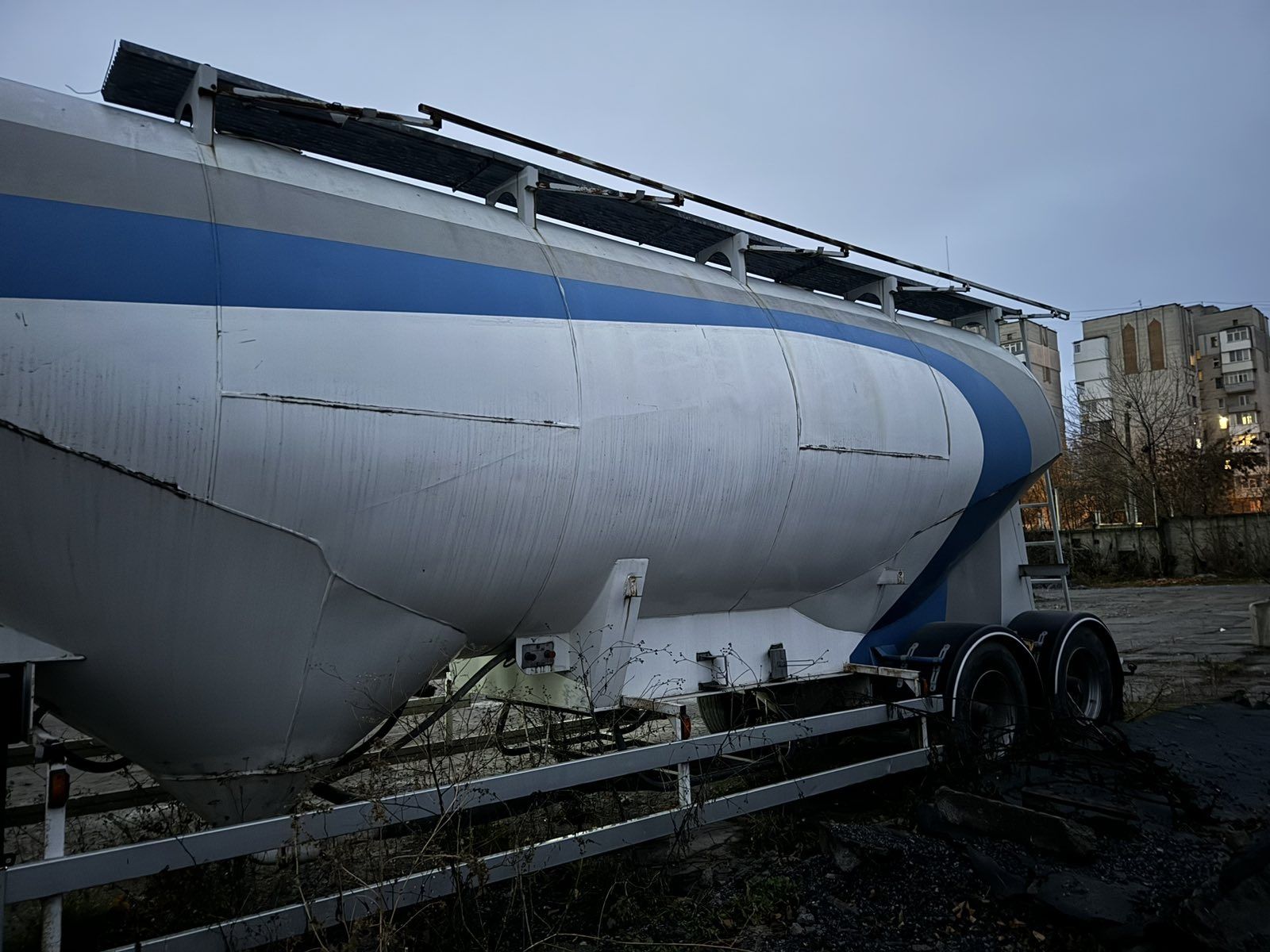 Прицеп цементовоз 2007