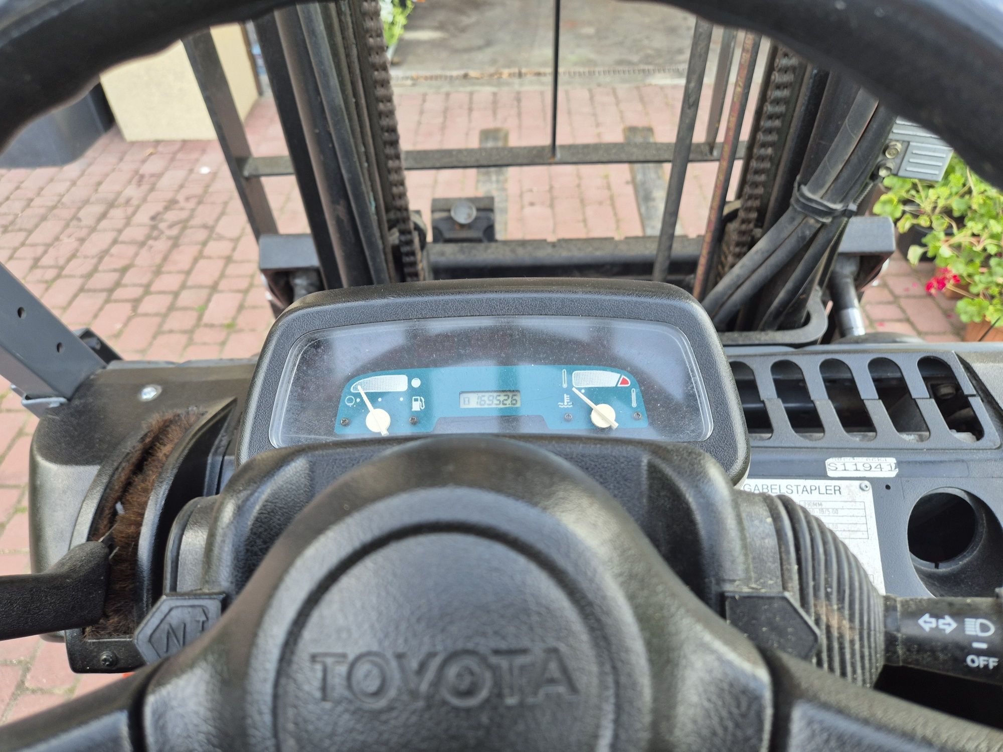 Wozek Widlowy  Toyota 7FDF18