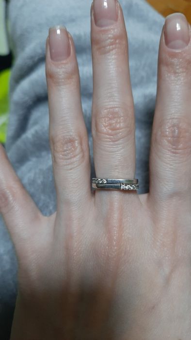 Продам срібні каблучки