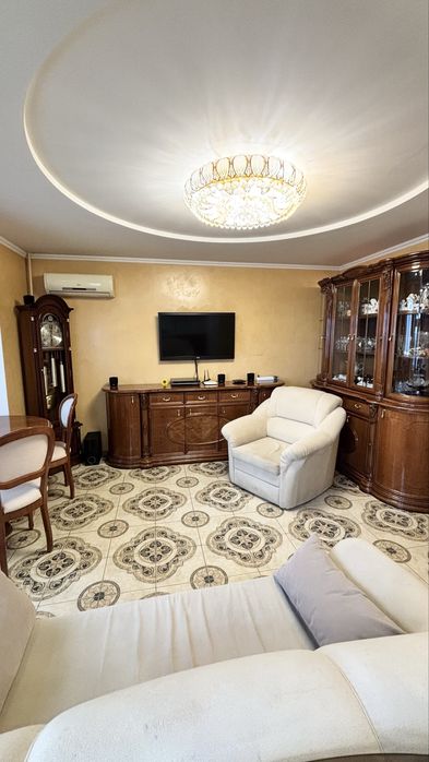 Продад 3-кім квартири в ценрі. Вул. Князів Острозьких