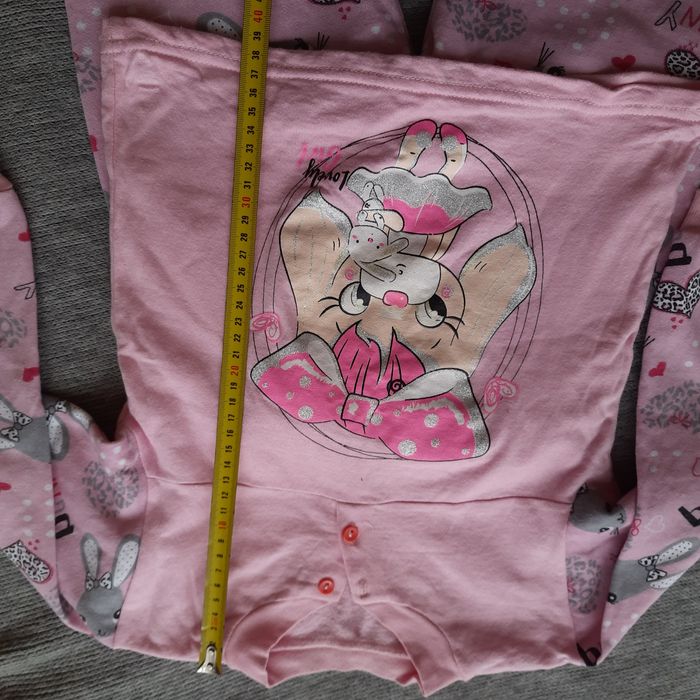 Піжамки утеплені 2 шт 110р.