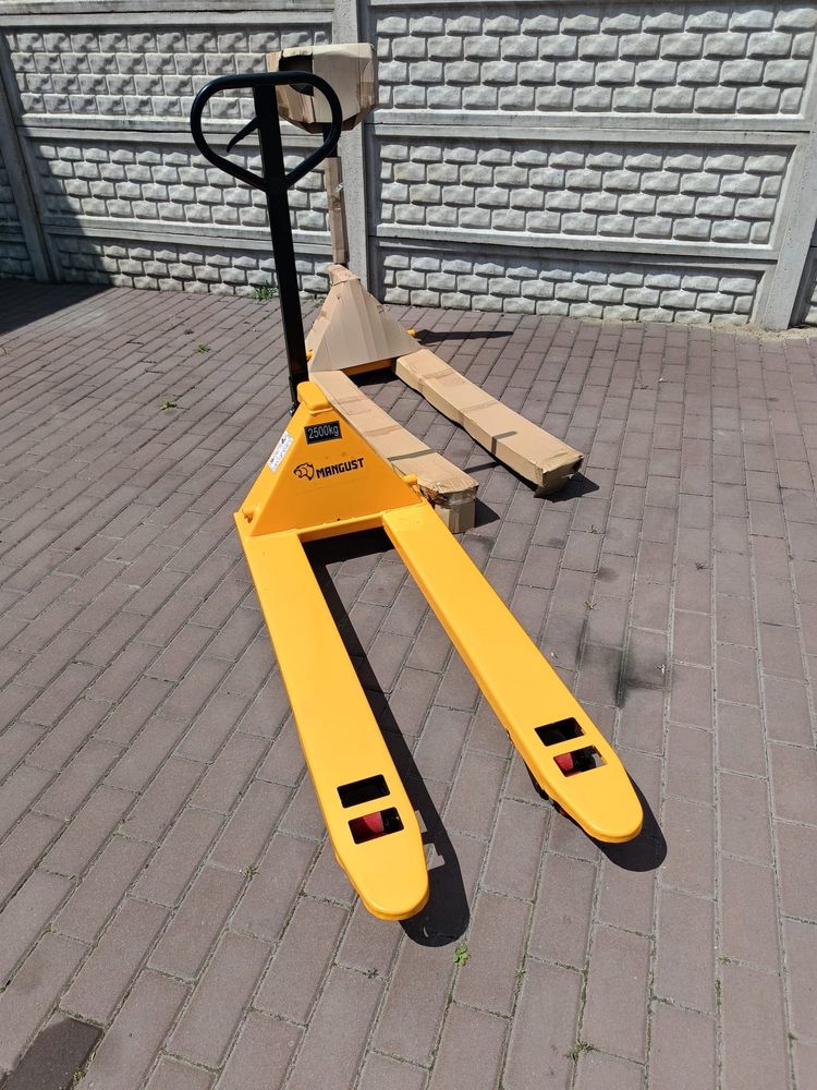 Paleciak, wozek paletowy Mangust 2500 kg