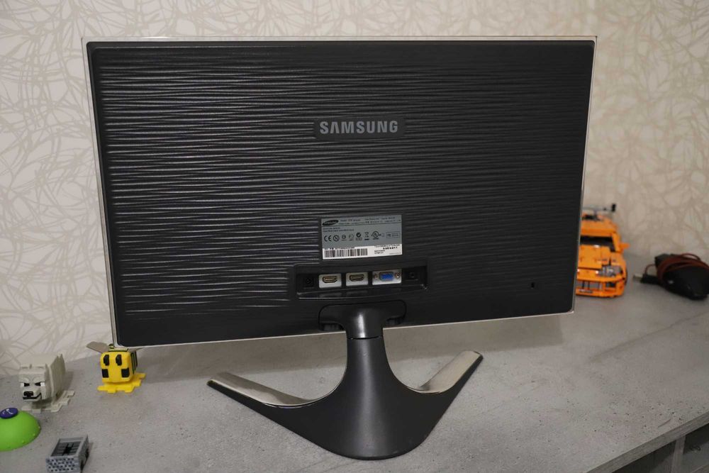 Монітор 23" Samsung SM BX2350