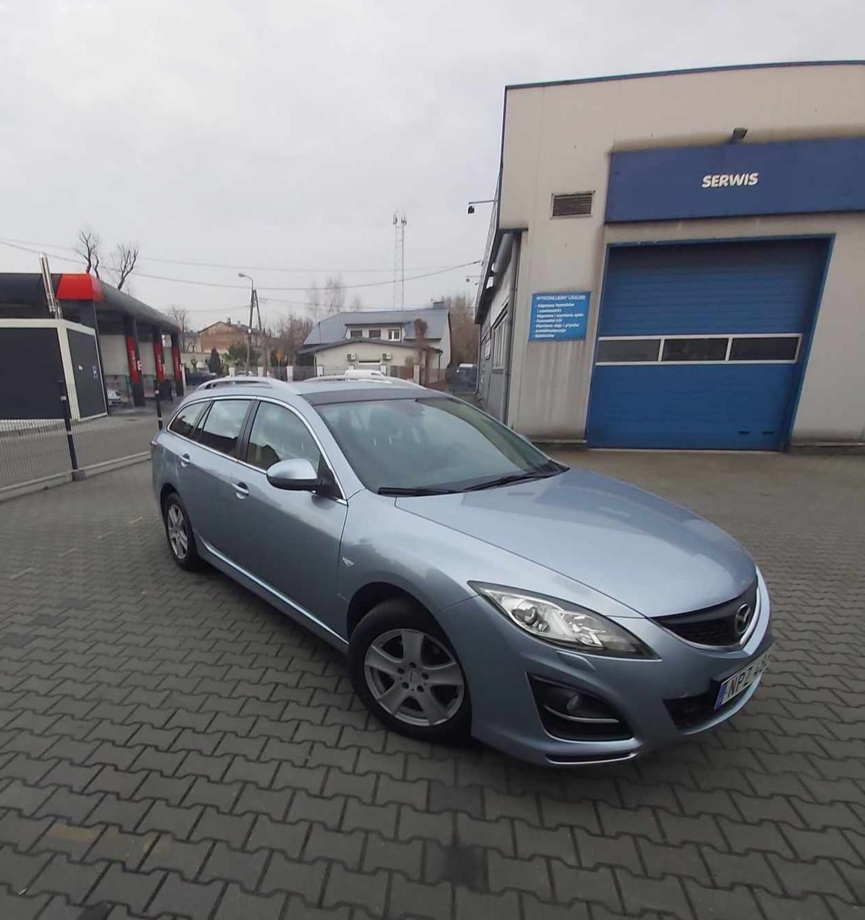 Mazda 6 2.0 benzyna, bogate wyposażenie, klimatyzacja, 2 komplety opon