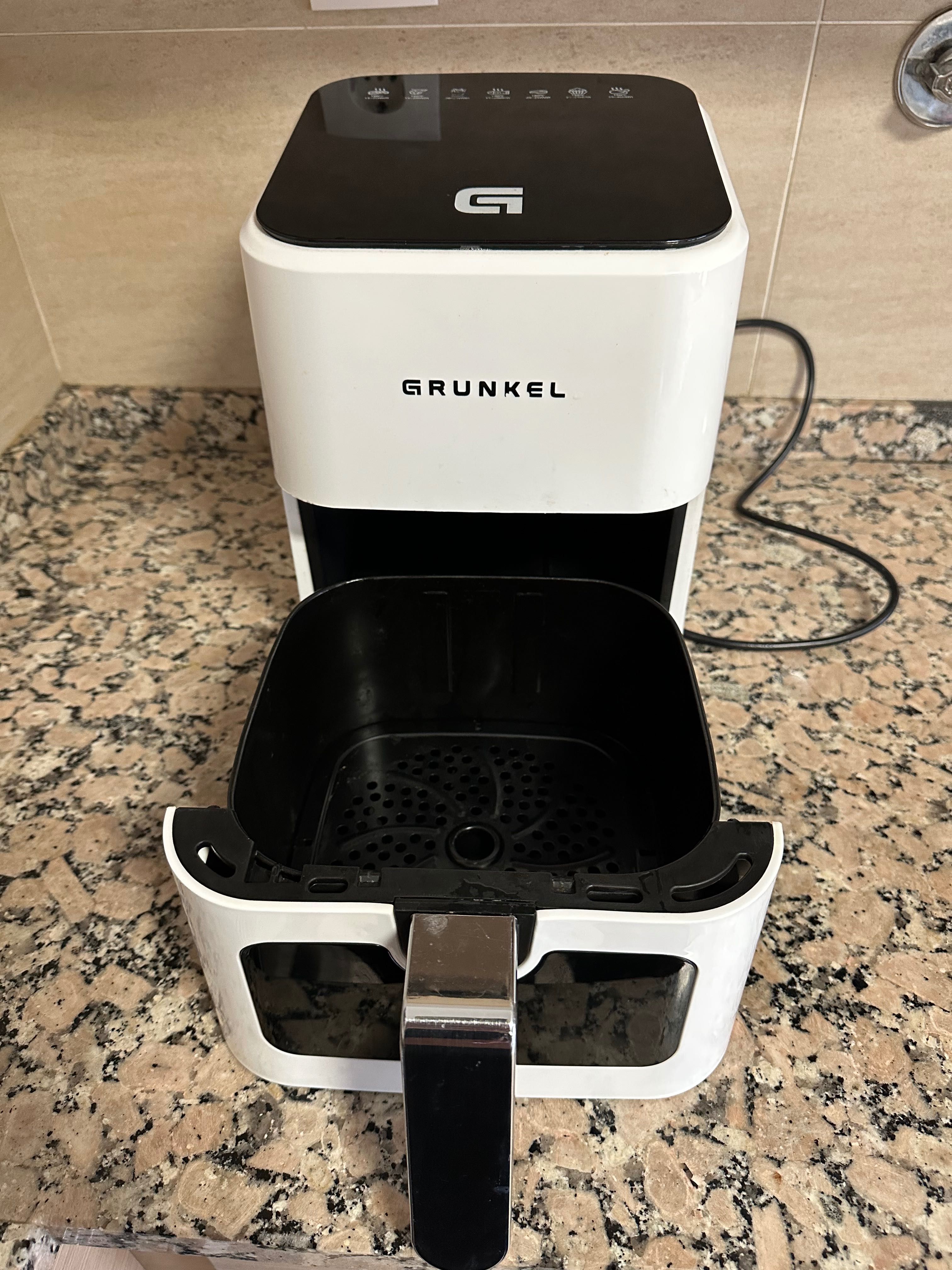 AirFryer 4L en muito bem estado