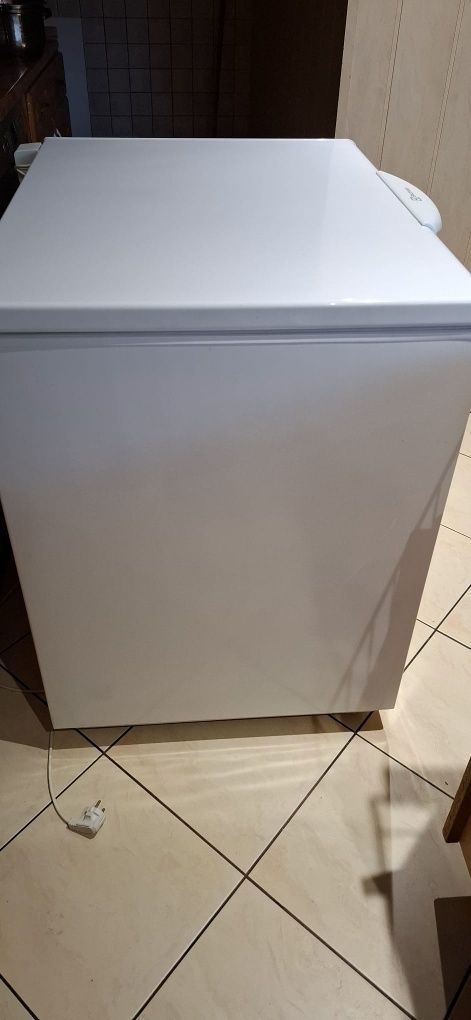 Zamrażarka skrzyniowa Electrolux 210 L