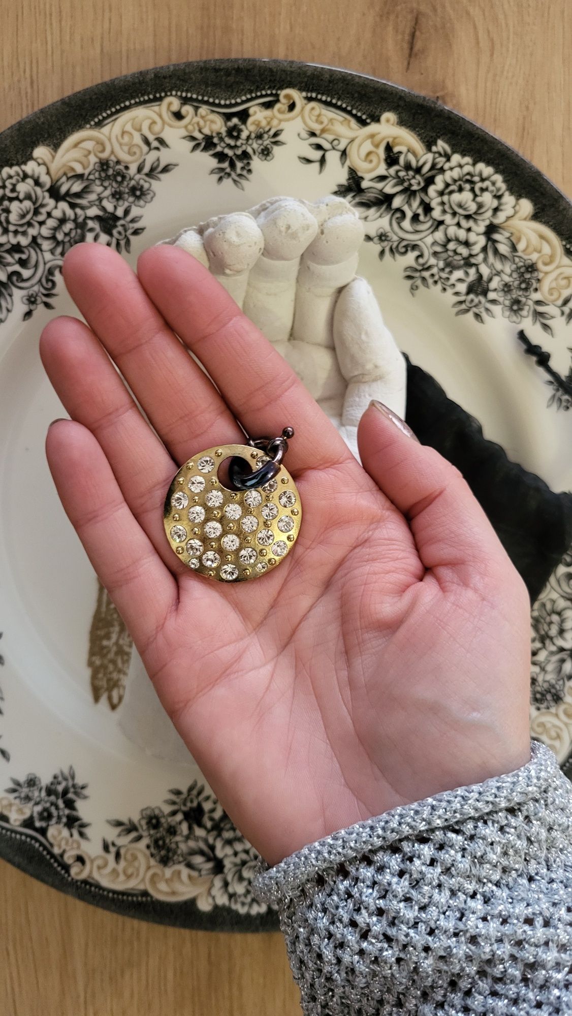 Zawieszka z kryształkami Swarovski, Dyrberg Kern
