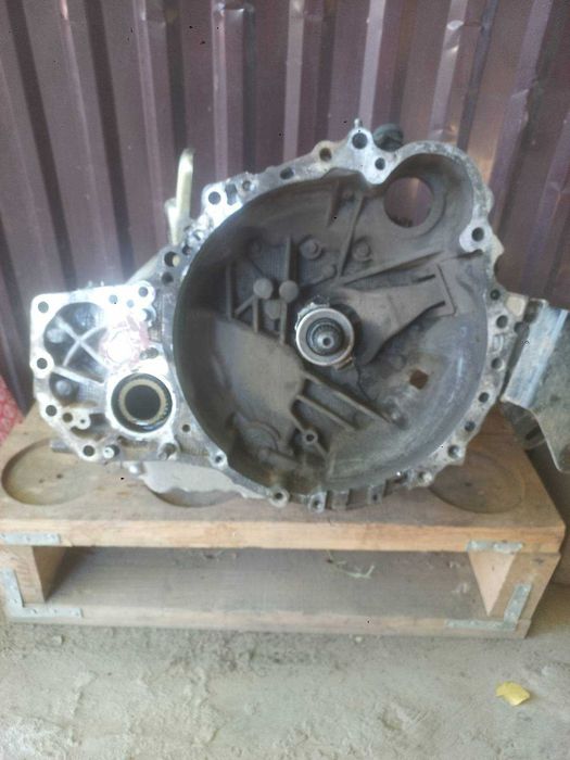 TOYOTA RAV4 МКПП 5ст(4передачі робочі) 2.0D D4D