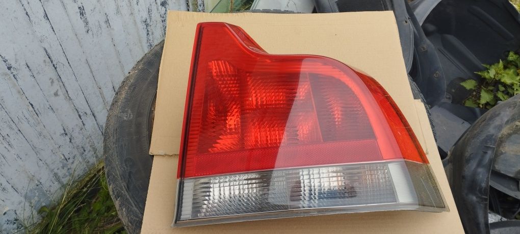 Lampa tylna prawa prawy tył Volvo S60 00-04