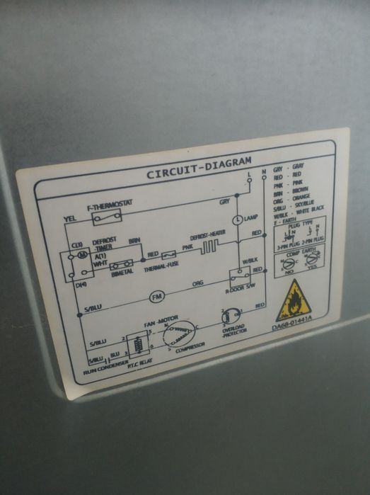 Холодильник Samsung