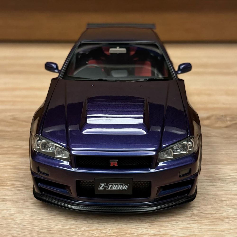 Модель Nissan Skyline GT-R 34 Autoart 1/18
