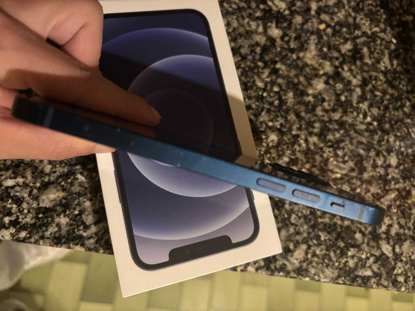IPhone 12 todo original nunca teve uma avaria ou troca de peça