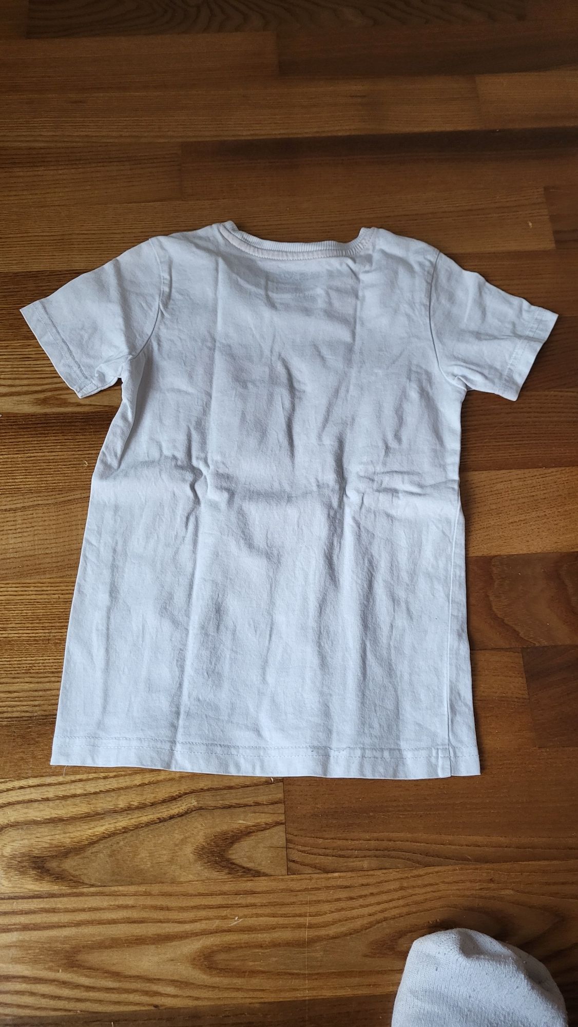 Koszulka chłopięca. T-shirt. Rozmiar 110/116.