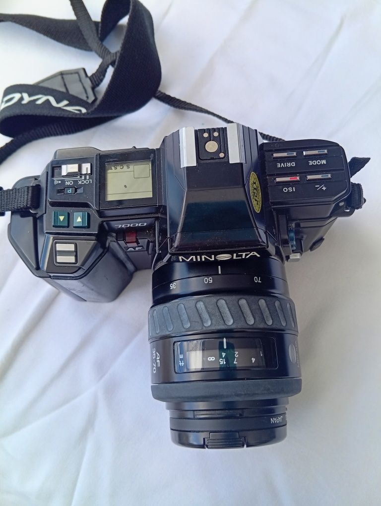Câmera minota 7000