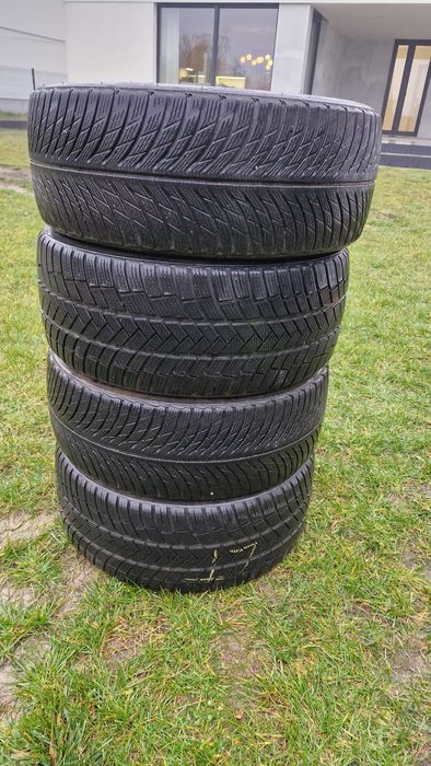 Opony zimowe 2x Michelin 2xVredestein 235/40R19